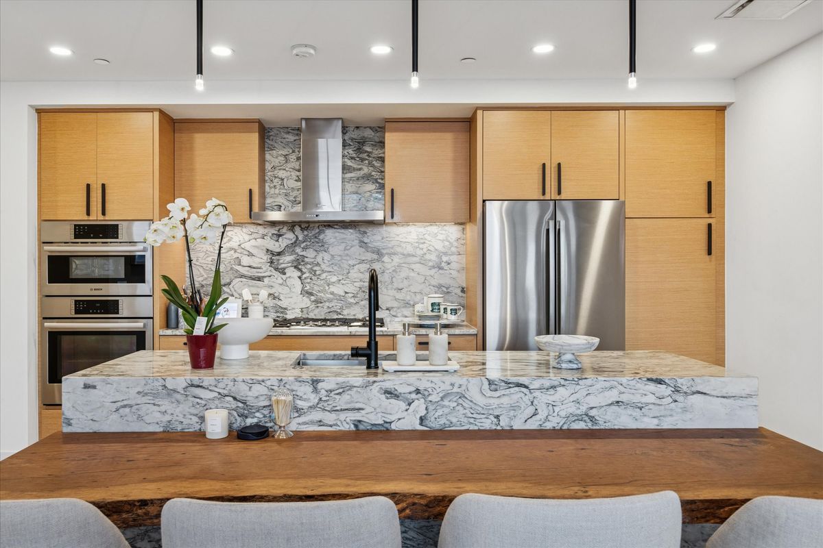 The Independent - Downtown Austin Off-Market Condo Listing